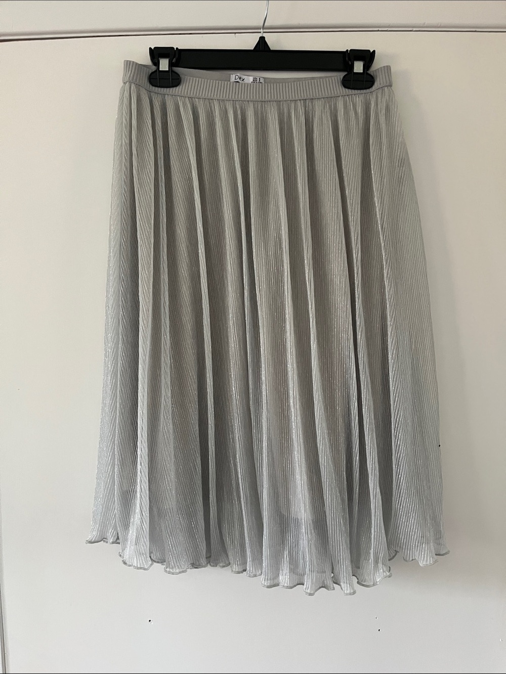 Dex silver flowy skirt